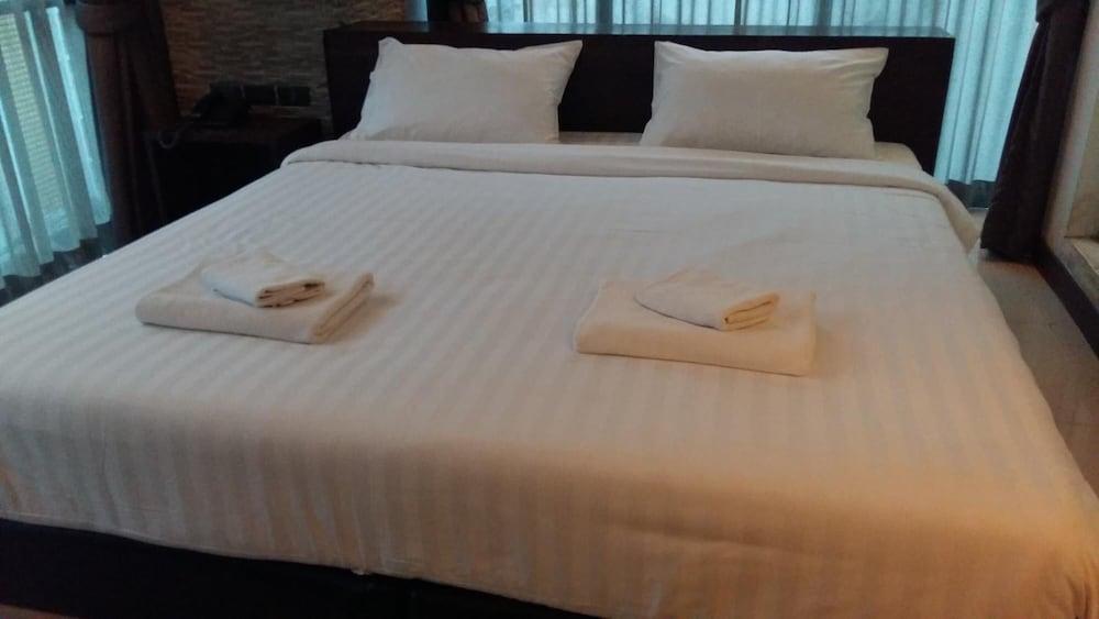 Collection O The Bangkok Airport Link Suite Buitenkant foto