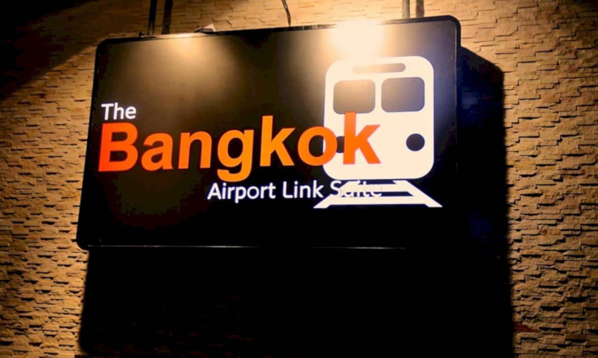 Collection O The Bangkok Airport Link Suite Buitenkant foto