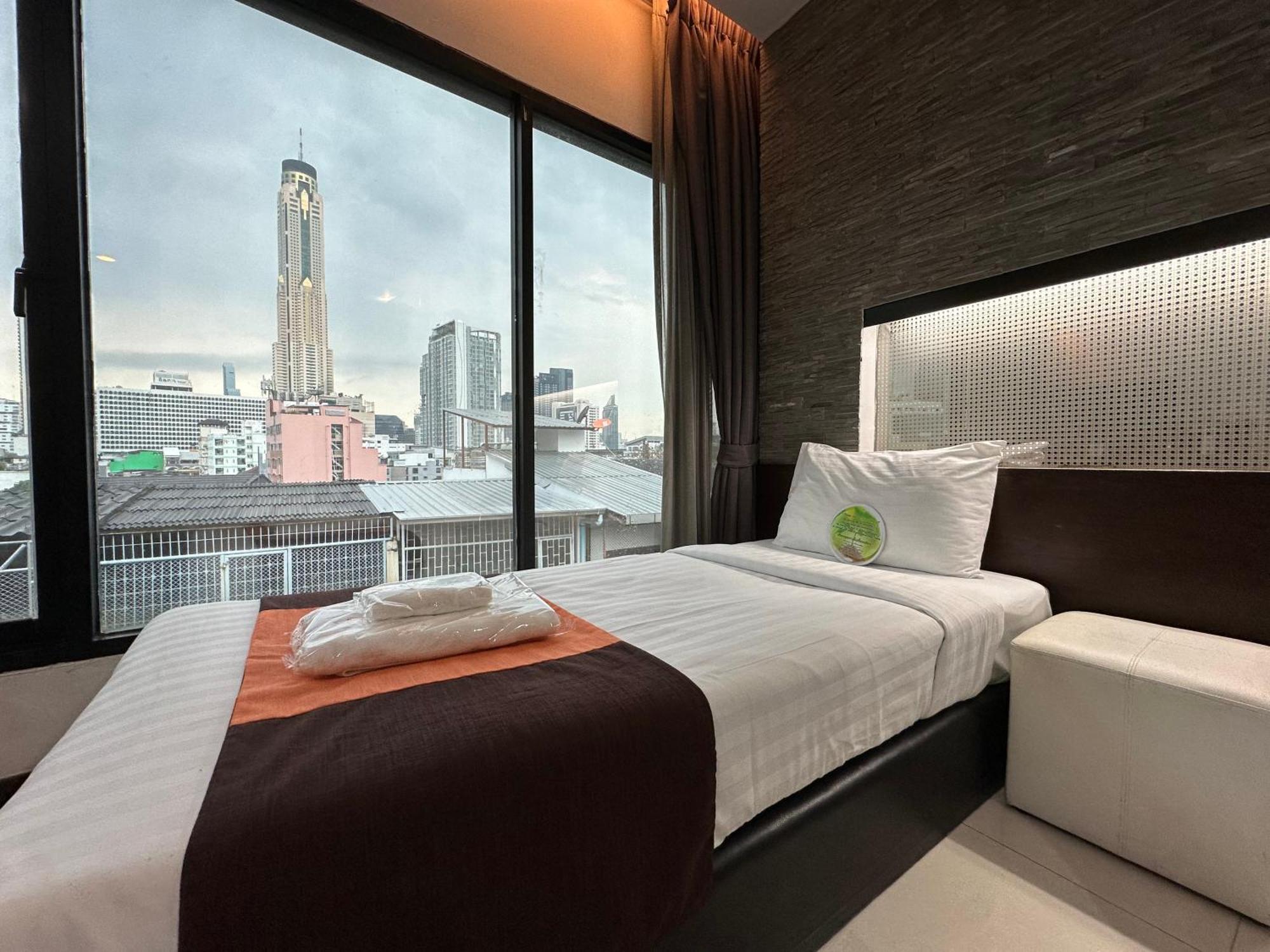 Collection O The Bangkok Airport Link Suite Buitenkant foto