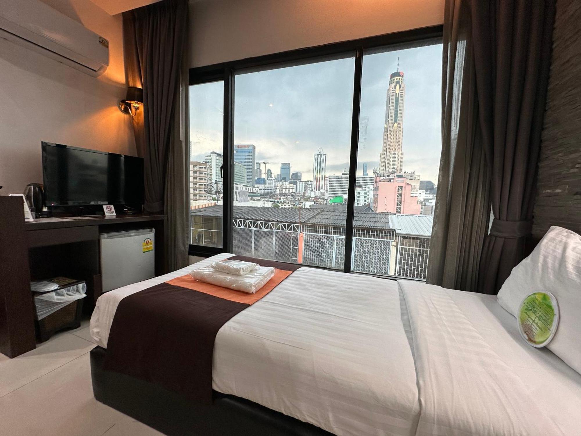 Collection O The Bangkok Airport Link Suite Buitenkant foto