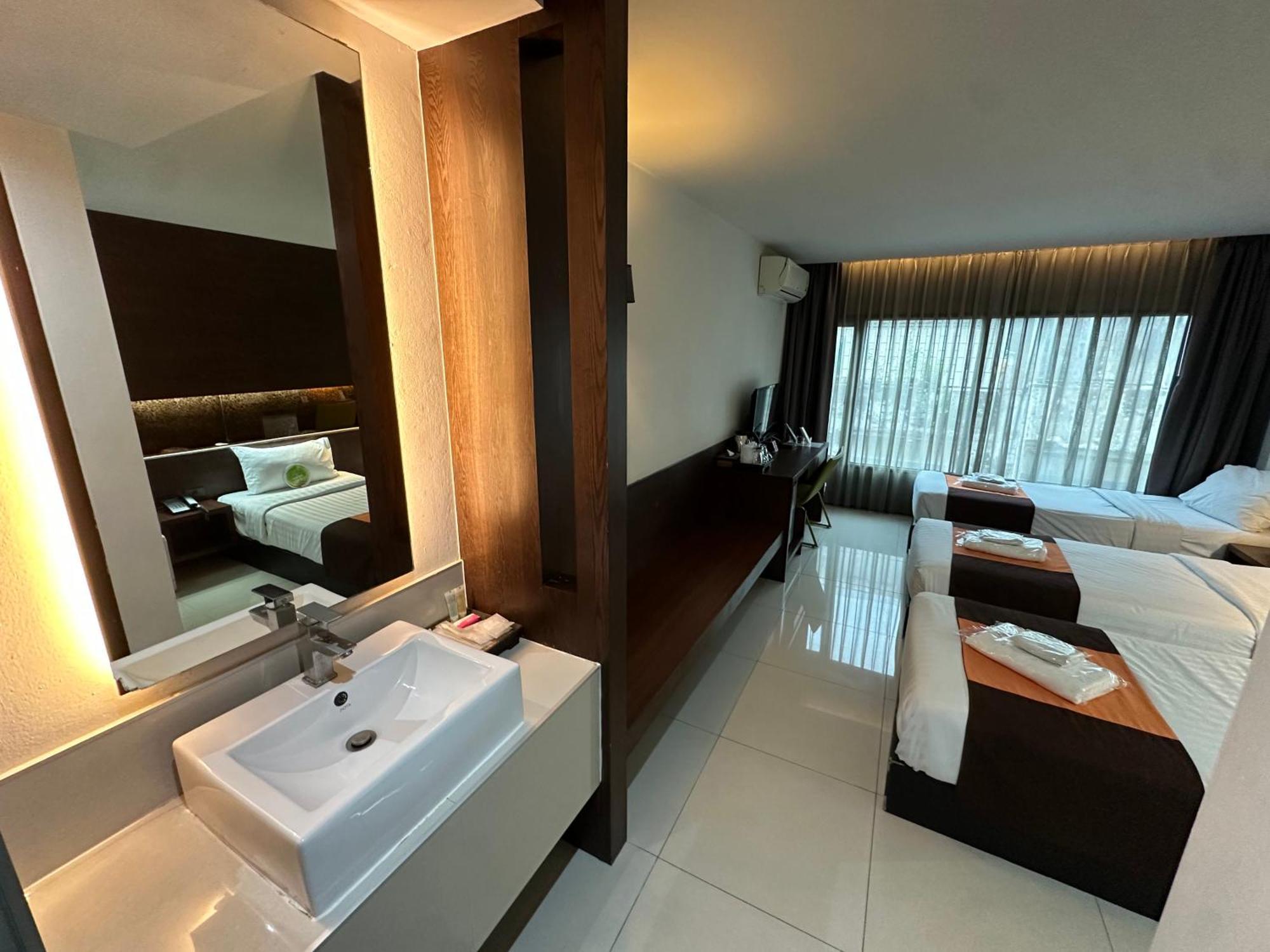 Collection O The Bangkok Airport Link Suite Buitenkant foto