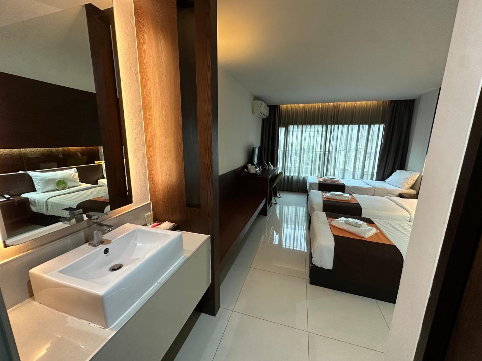 Collection O The Bangkok Airport Link Suite Buitenkant foto
