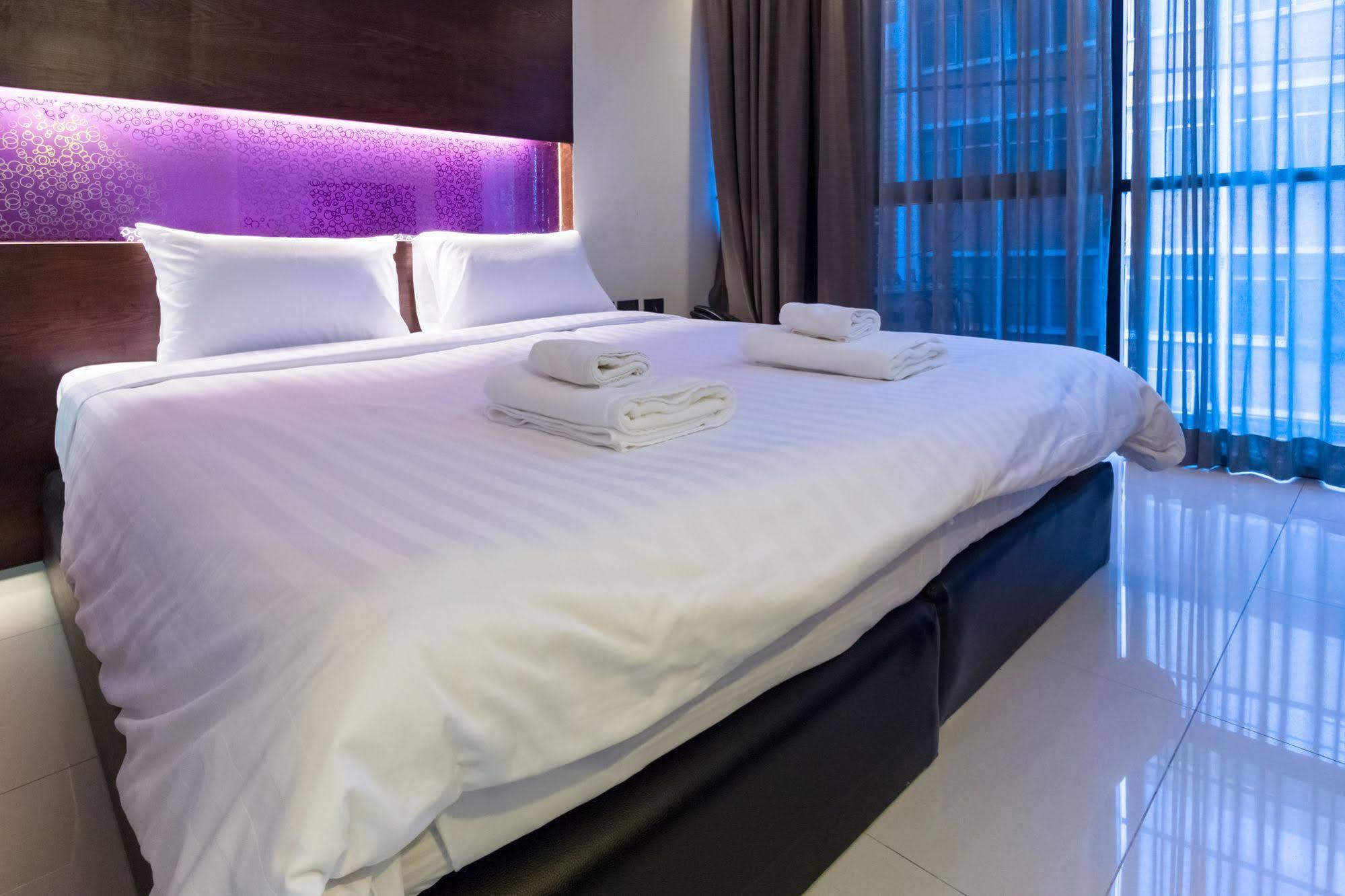 Collection O The Bangkok Airport Link Suite Buitenkant foto